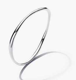 Sterling Silver Wavy Bangle Bracelet – Effortless Elegance